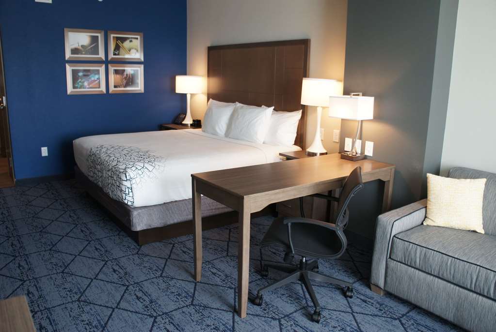 Hotel La Quinta Inn & Suites By Wyndham Kansas City Beacon Hill